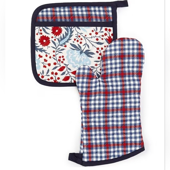 Southern Living NWT Americana Gingham and Block Apron and Potholder and Mitt set - Picture 3 of 5